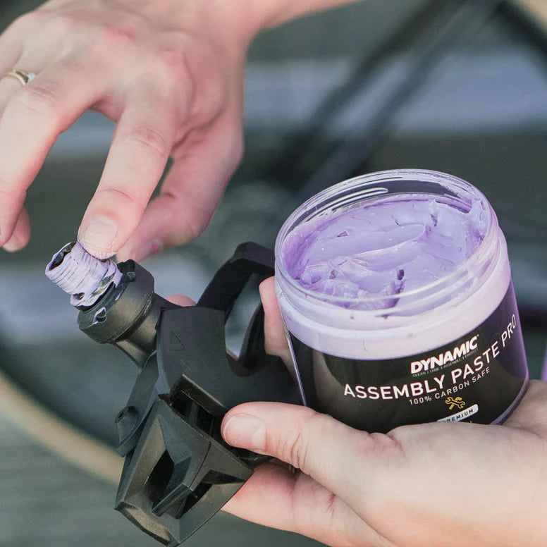 Pasta de montaje premium