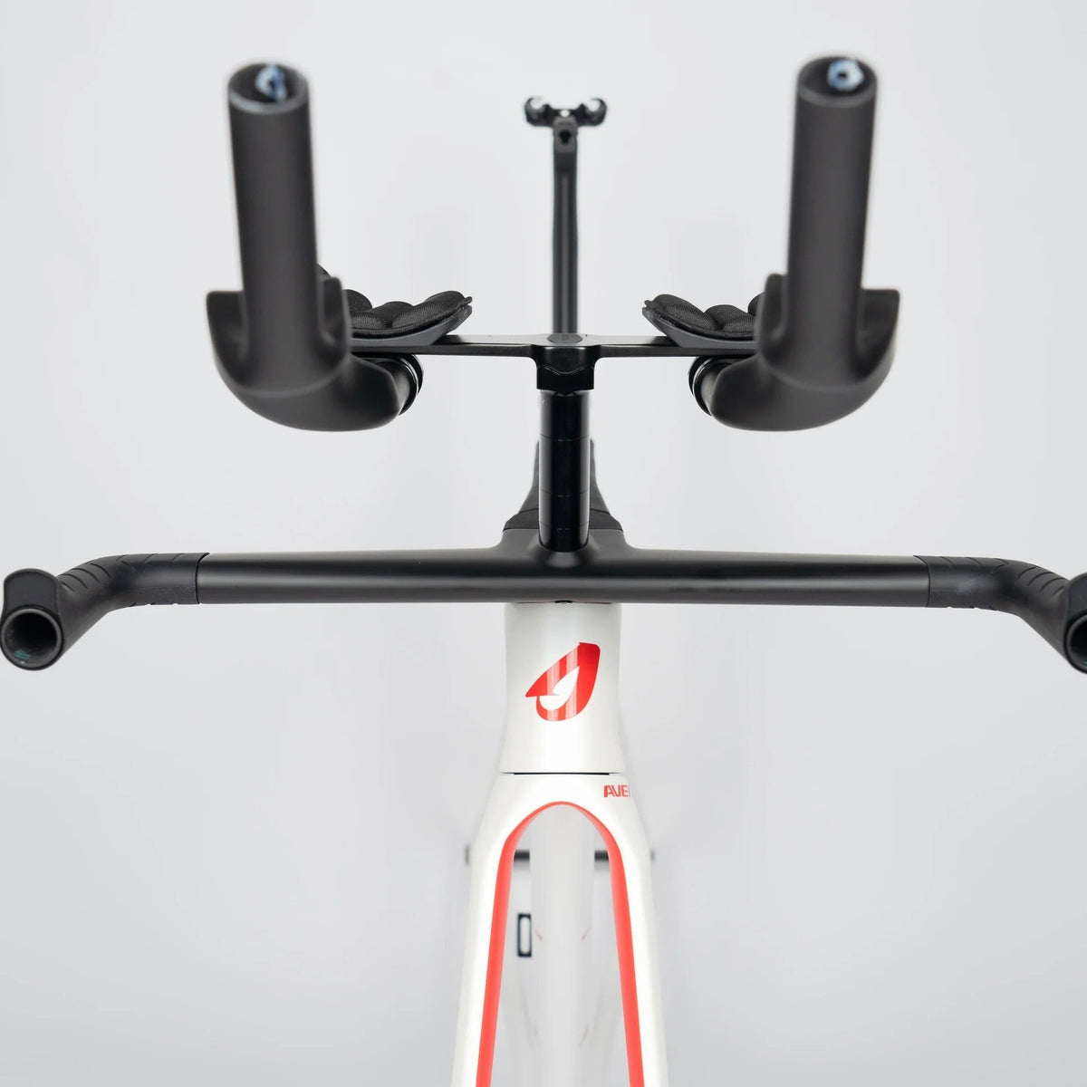 Cuadro Avenger TM7 Perla-Roja Blanco, vue de face