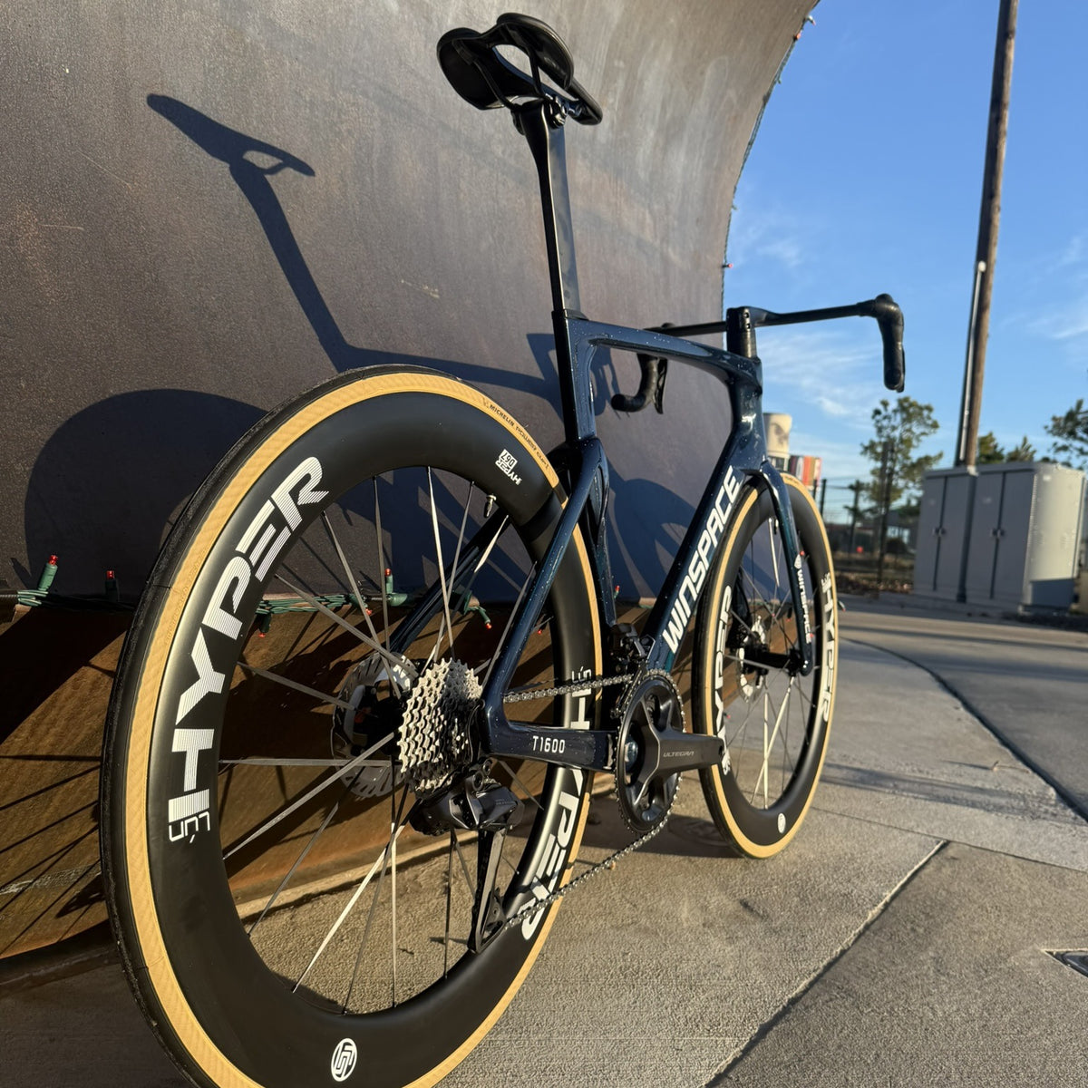 Rad Winspace T1600 Ultegra Di2 Deep Space, Dreiviertelansicht von hinten