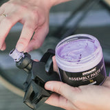 Pasta de montaje premium