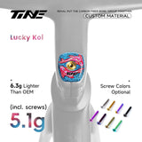 TiNE Top Cap de Carbono edición Lucky Koi (decoración de carpas koi) en el cockpit Roval Rapide: 5,1 g con tornillo