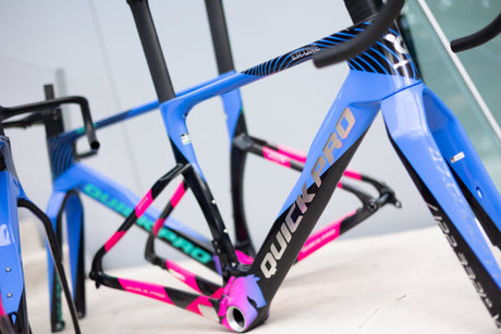 Quick Pro ER:ONE Shimano Ultegra Di2 — Brushed Silver Decal
