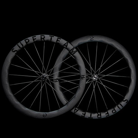 Ruedas de carbono negras
