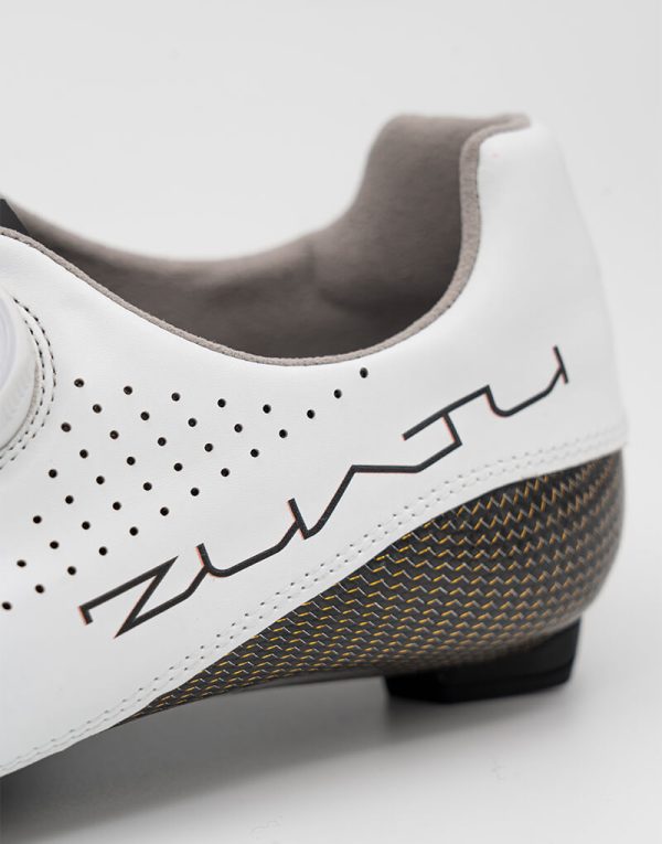 Zuatu Z001 PRO - Blanco/Dorado · Zapatillas