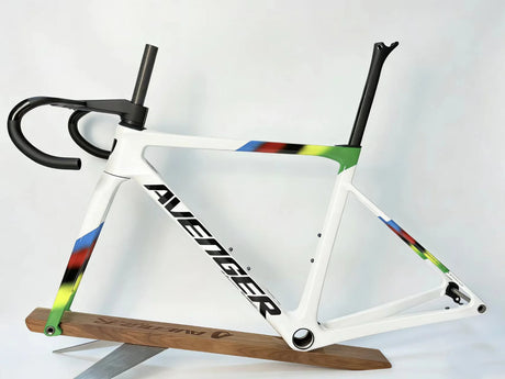 Avenger Shuttle Frame 2026 colors