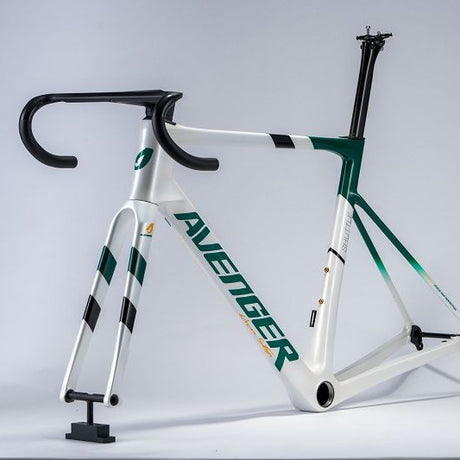 Bicicleta Avenger Shuttle 2026 Green Wave, Dreiviertelansicht