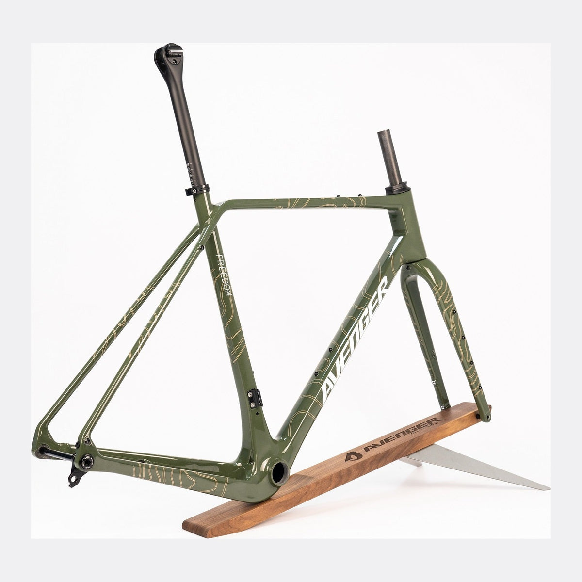 Cuadro Avenger Gravel FM188 Cactus Green, vue de trois quarts arrière