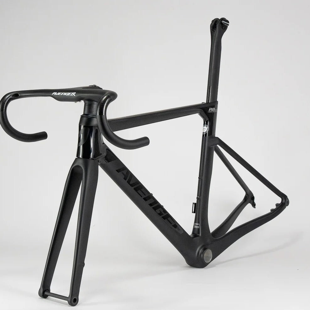 Cuadro Avenger R8, vue de face