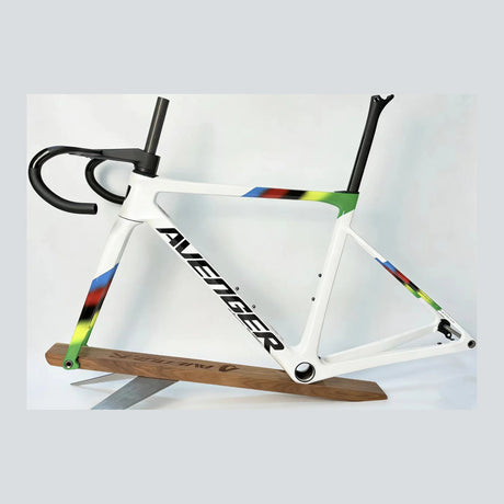 Cuadro Avenger Shuttle 2026 5 color fade, Seitenansicht