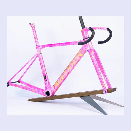 Cuadro Avenger Shuttle 2026 Galactic pink, Seitenansicht