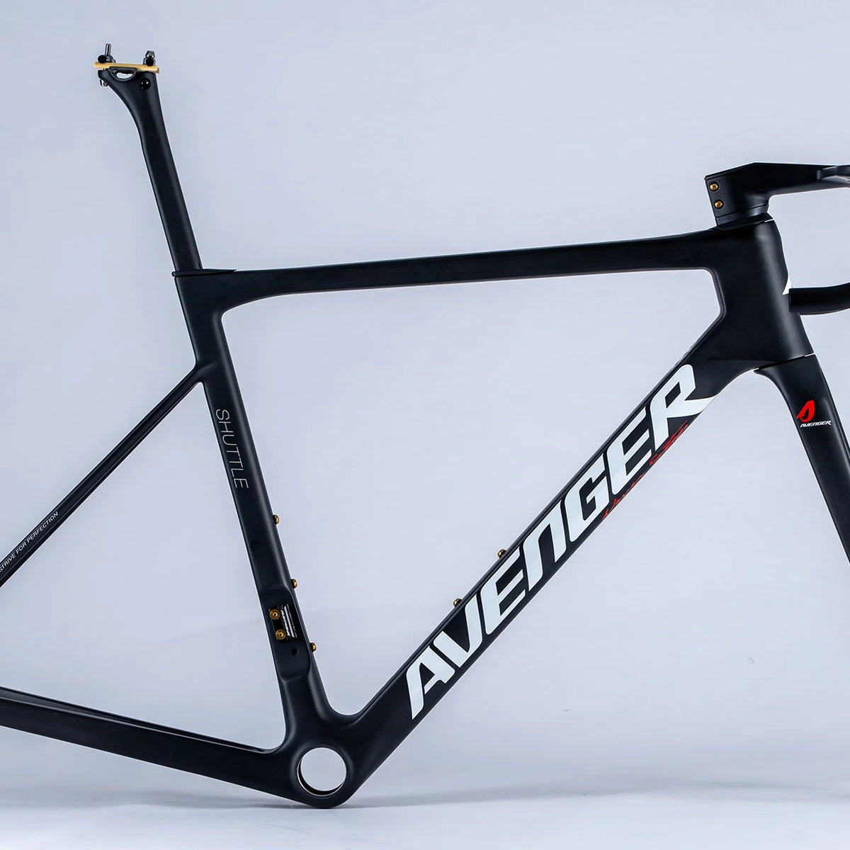 Cuadro Avenger Shuttle SL Classic red, vue côté transmission