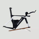 Cuadro Avenger TM7 Negra Plata-Carbono, vue côté transmission