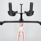 Cuadro Avenger TM7 Perla-Roja Blanco, vue de face