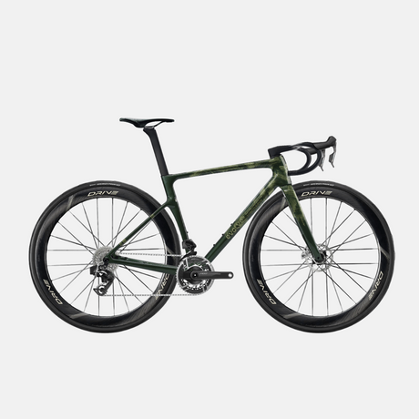 Rennrad Evolve Artista Cima Red AXS Emerge, Seitenansicht