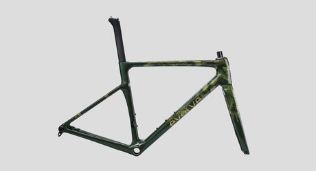 Cuadro Evolve CIMA Artist Emerge vista lateral con logo grande