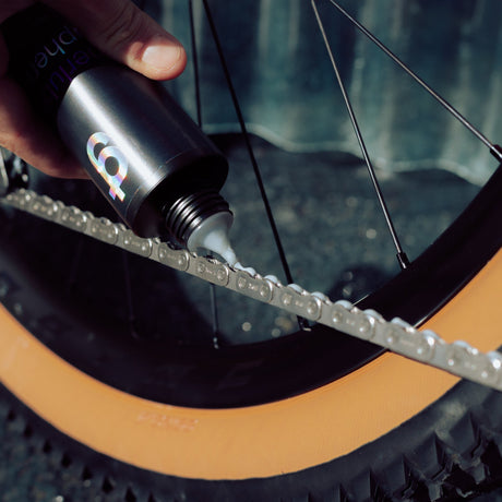 Cuidado de la Bicicleta Hyperlube Graphene 125 ml, detalle