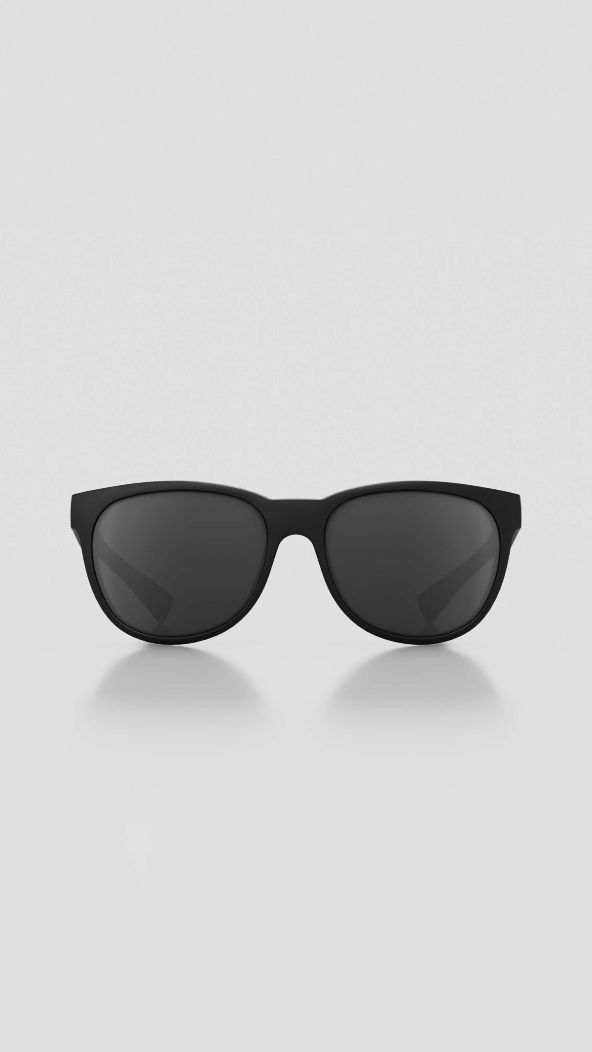 KOO Cosmo — Black Matt / Smoke Polarized — imagen 3