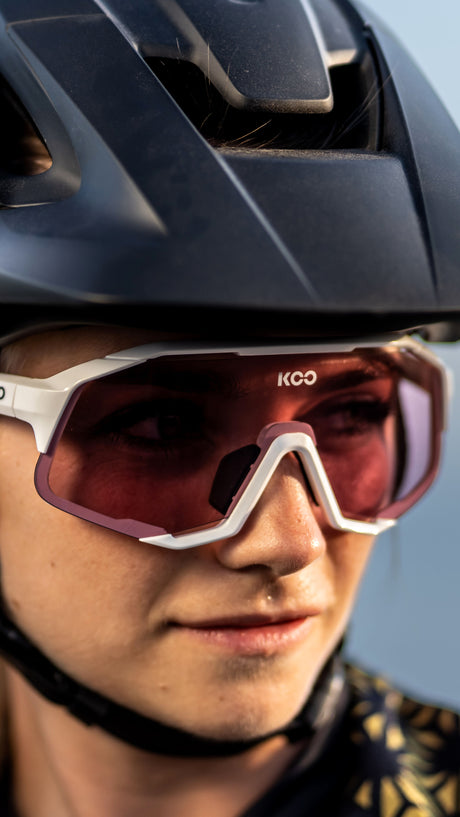 KOO Demos — White / Photochromic Pink — imagen 2