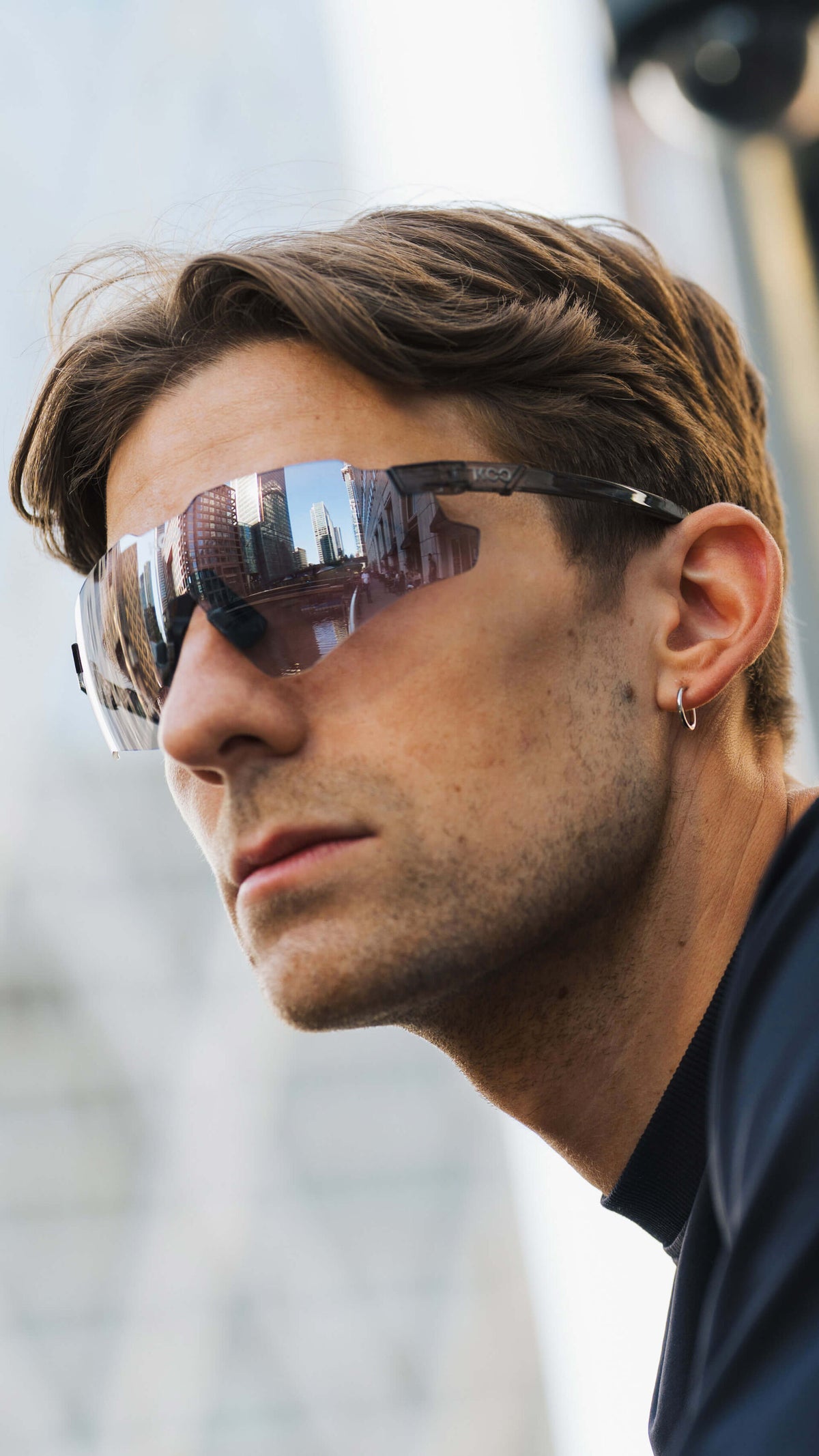 KOO Nebula — Black Glass / Photochromic Graphite Mirror — imagen 2