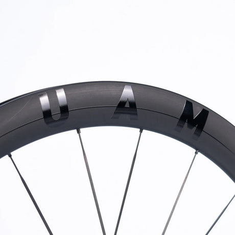Ruedas Avenger UAM 50 mm, Lackdetail