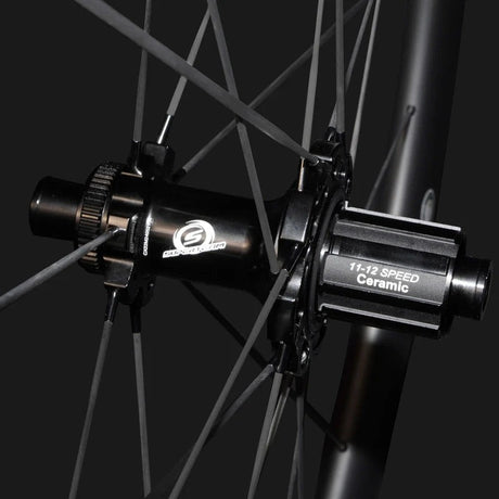 Ruedas Superteam S-All Carbon D28-50 Disc, detalle