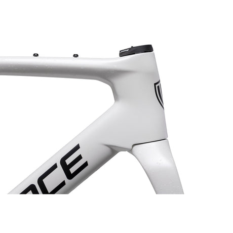 Telaio Winspace G3 Gravel Pearl White, dettaglio del tubo sterzo