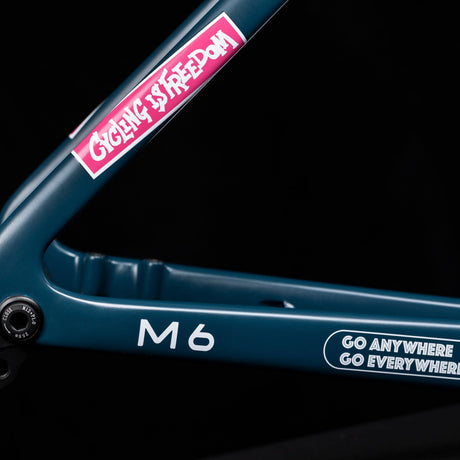 Bicicleta Winspace M6 105 Di2 Uncle Rinne Collaboration, detalle de las vainas