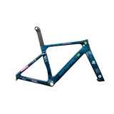 Bicicleta Winspace M6 105 Di2 Uncle Rinne Collaboration, vista lateral