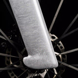Bicicleta Winspace M6 105 Mecánico Frost White, detalle de la horquilla