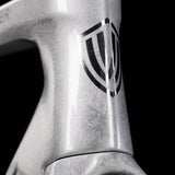 Bicicleta Winspace M6 105 Mecánico Frost White, detalle del tubo de dirección