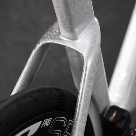 Bicicleta Winspace M6 105 Mecánico Frost White, detalle del tubo de sillín
