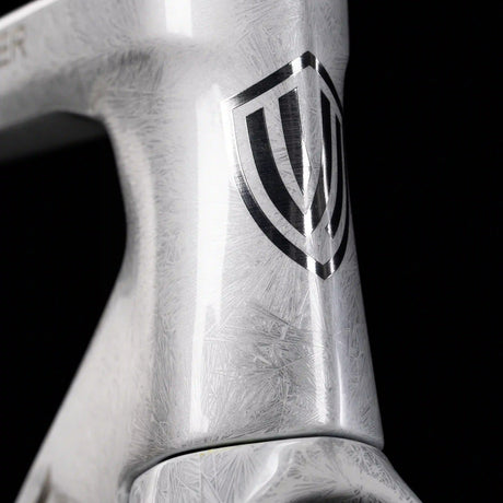 Vélo Winspace M6 Ultegra Di2 Frost White, détail du tube de direction
