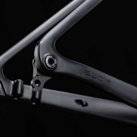 Vélo Winspace SLC5.0 Ultegra Di2 Carbon Black, détail des bases
