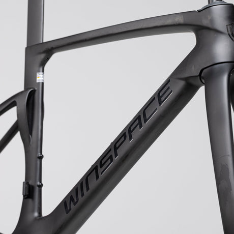 Bicicleta Winspace T1600 Ultegra Di2 Carbon black, detalle