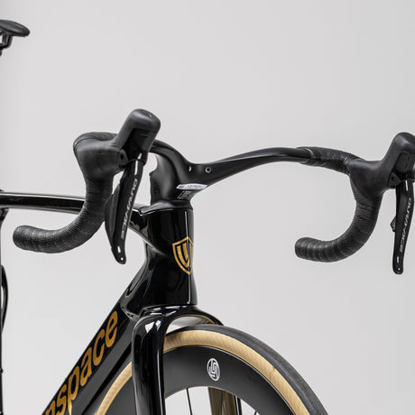 Winspace T1600 Ultra Dura-Ace Di2 Obsidian Gold bike, front view