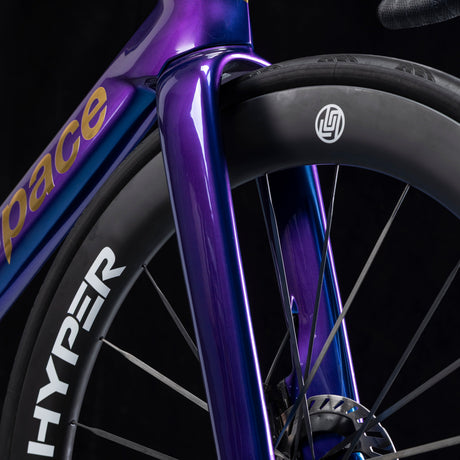 Winspace T1600 Ultra Ultegra Di2 Nebula Green bike, fork detail